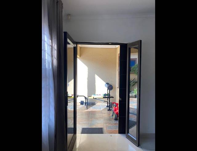 3 BEDROOM HOUSE FOR SALE IN LIEFDE EN VREDE